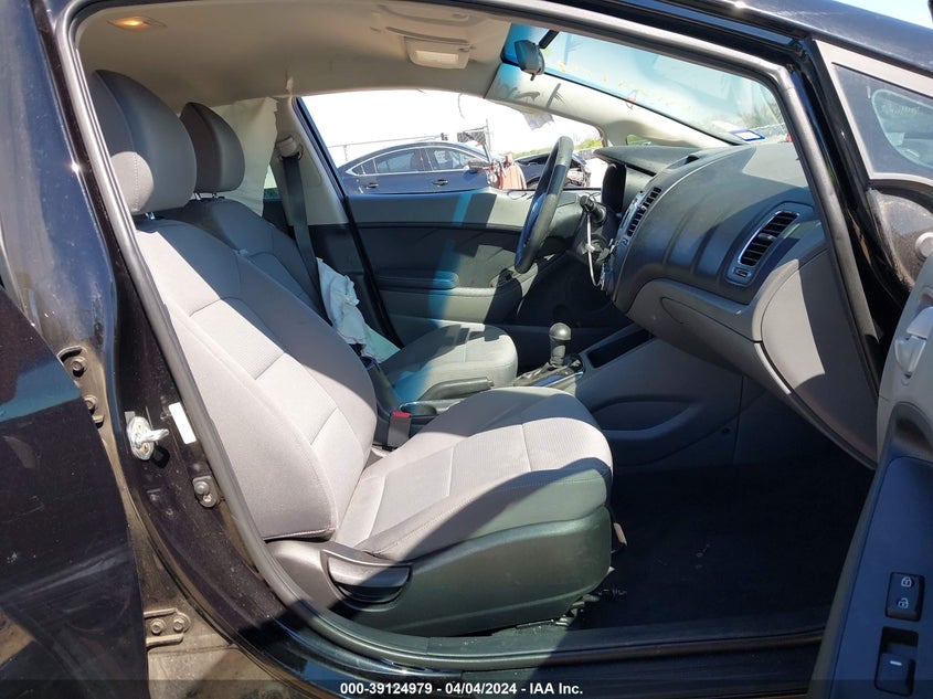 2018 KIA FORTE LX - 3KPFK4A70JE209531