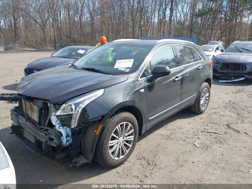 VIN 1GYKNDRS8JZ182317 2018 CADILLAC XT5 no.2