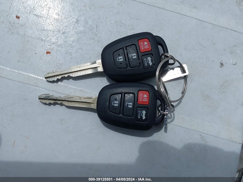 2018 TOYOTA COROLLA SE - 5YFBURHE9JP763420