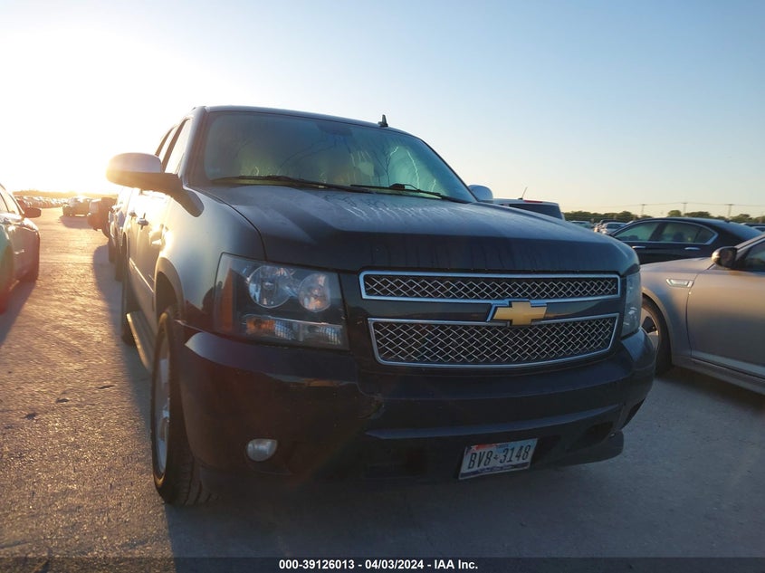 2013 CHEVROLET TAHOE LTZ - 1GNSCCE03DR106560