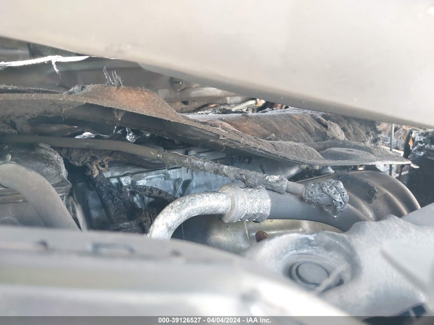 2017 TOYOTA RAV4 LE - JTMZFREV6HJ709701