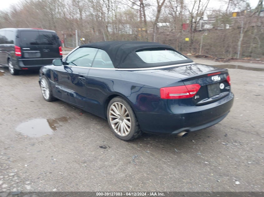 2011 Audi A5 2.0T Premium VIN: WAULFAFH9BN017722 Lot: 39127083