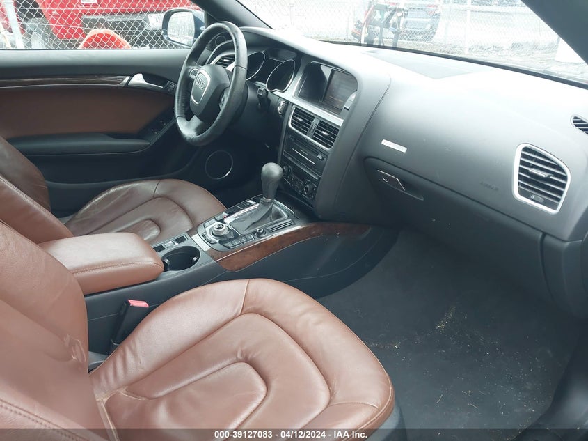 2011 Audi A5 2.0T Premium VIN: WAULFAFH9BN017722 Lot: 39127083