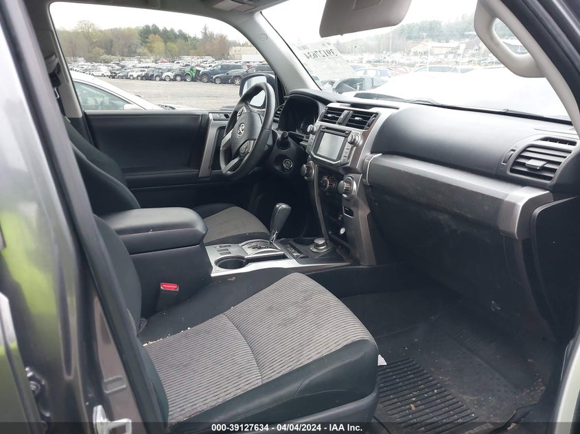 VIN JTEBU5JR0J5583418 2018 TOYOTA 4RUNNER SR5