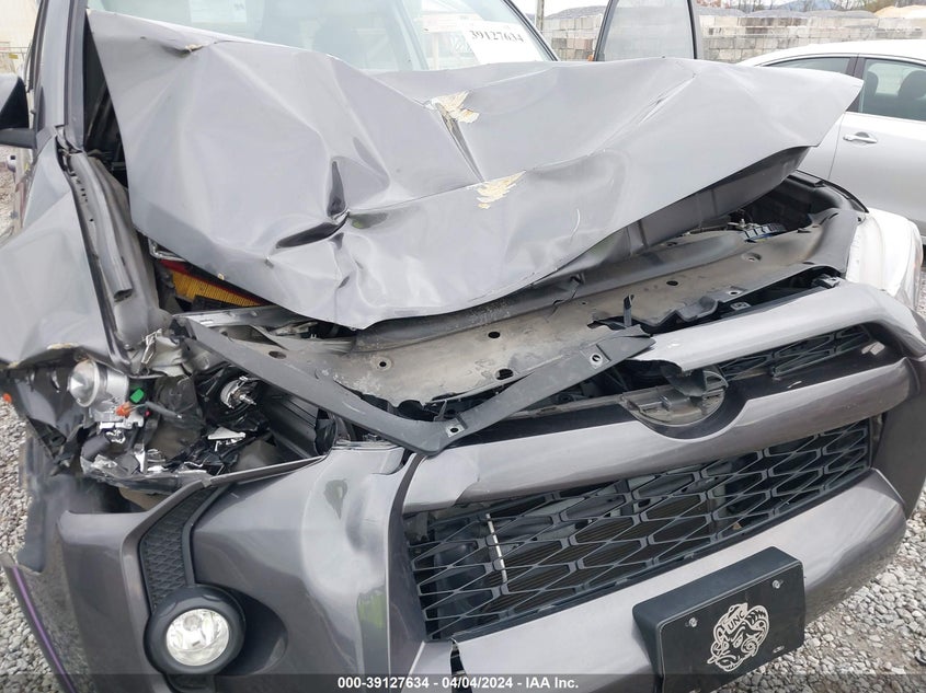 VIN JTEBU5JR0J5583418 2018 TOYOTA 4RUNNER SR5
