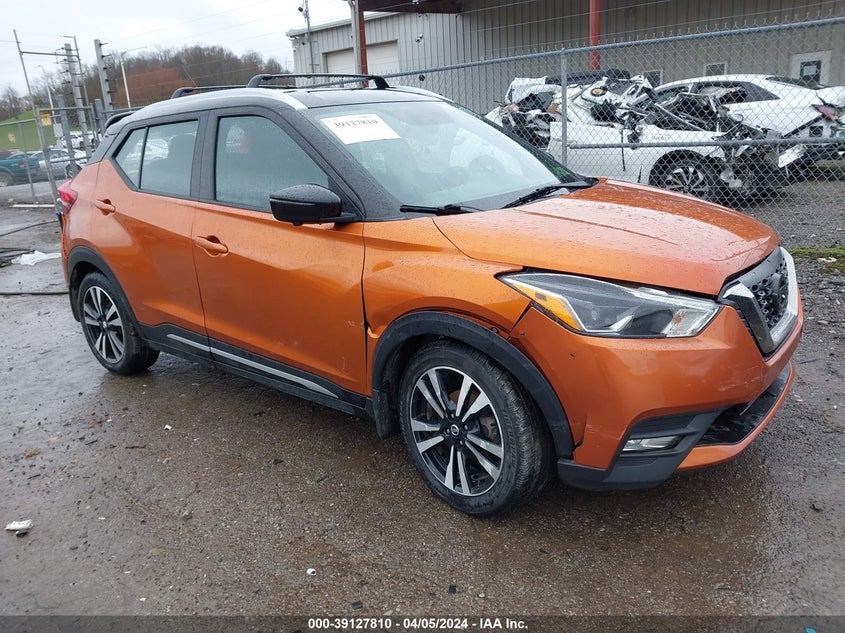 VIN 3N1CP5CU7JL504783 2018 NISSAN KICKS SR