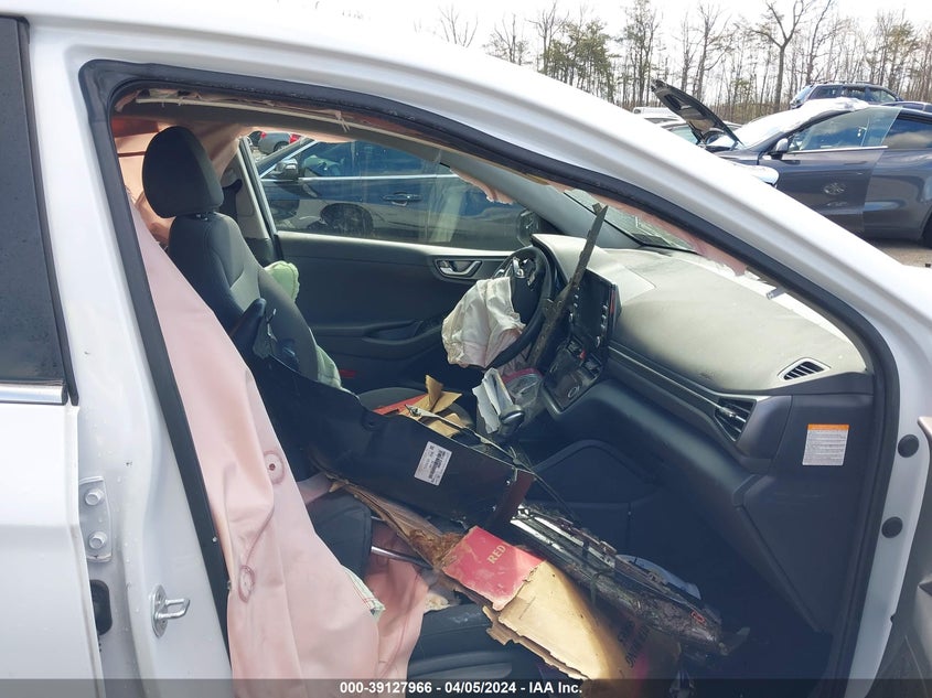 2022 Hyundai Ioniq Hybrid Se VIN: KMHC75LC7NU284959 Lot: 39127966