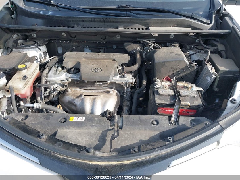 2018 TOYOTA RAV4 ADVENTURE/XLE - 2T3RFREV3JW855464