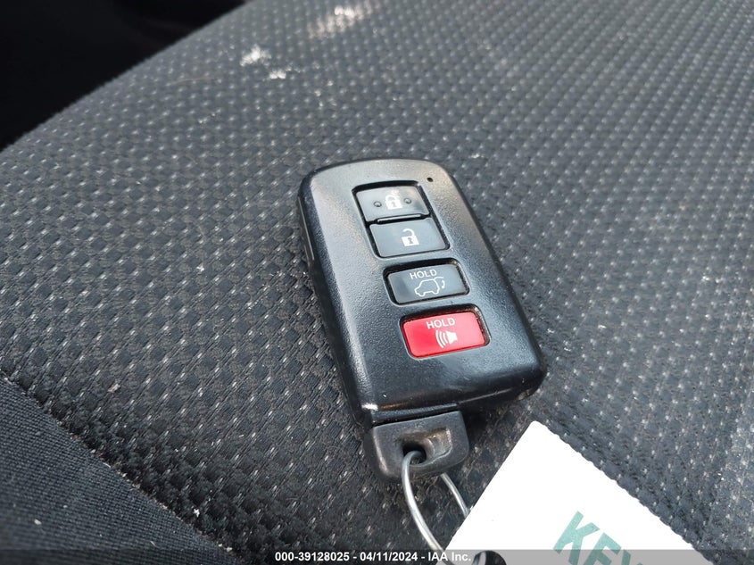 2018 TOYOTA RAV4 ADVENTURE/XLE - 2T3RFREV3JW855464