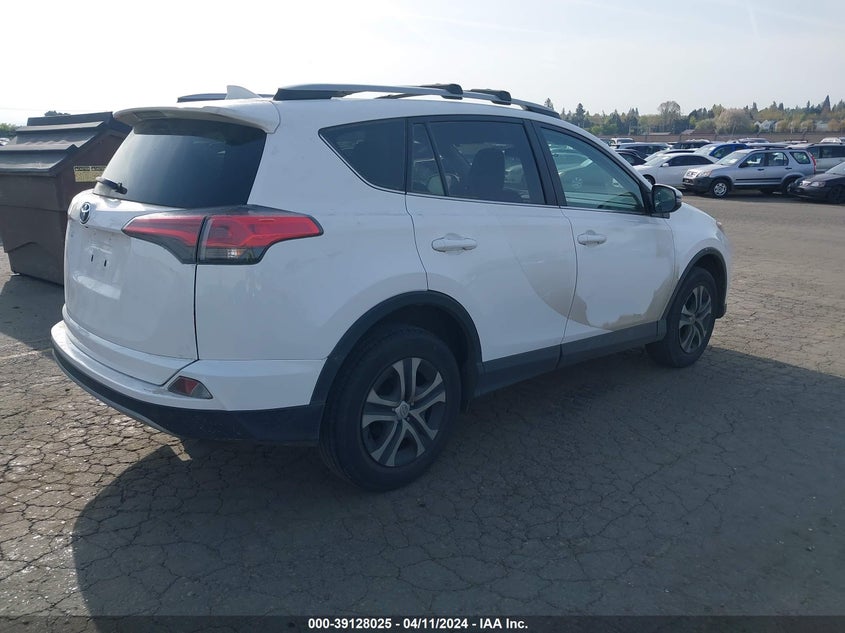 2018 TOYOTA RAV4 ADVENTURE/XLE - 2T3RFREV3JW855464