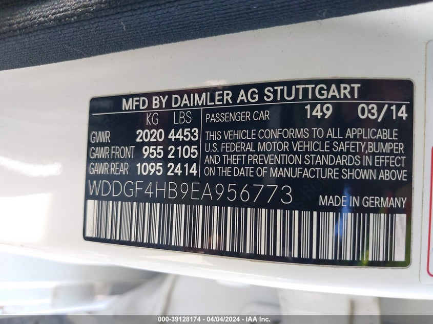 2014 MERCEDES-BENZ C 250 LUXURY/SPORT - WDDGF4HB9EA956773