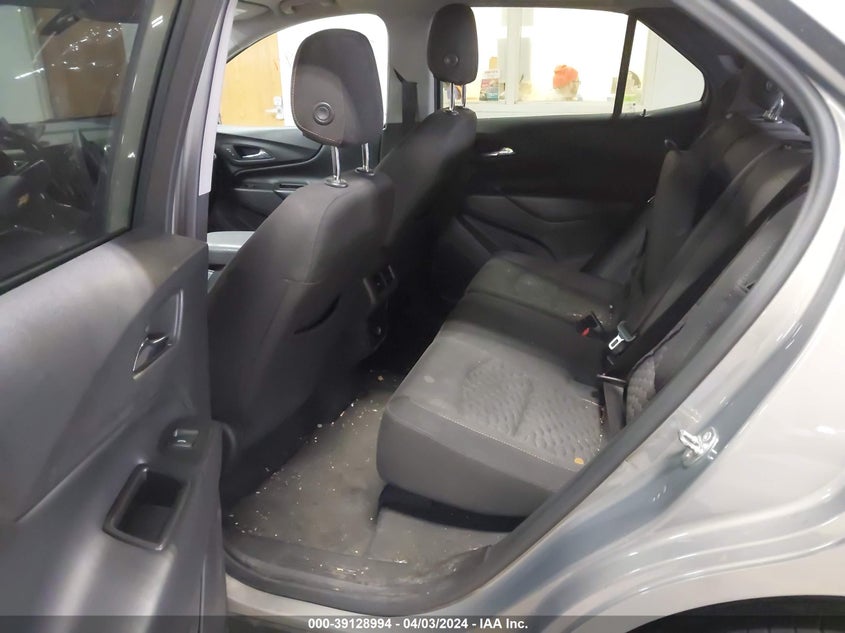 VIN 3GNAXJEV6JS611551 2018 CHEVROLET EQUINOX LT