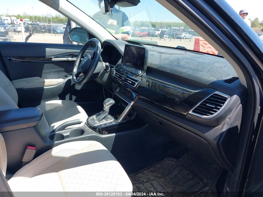 2022 Kia Seltos Ex VIN: KNDERCAA9N7302700 Lot: 39129153