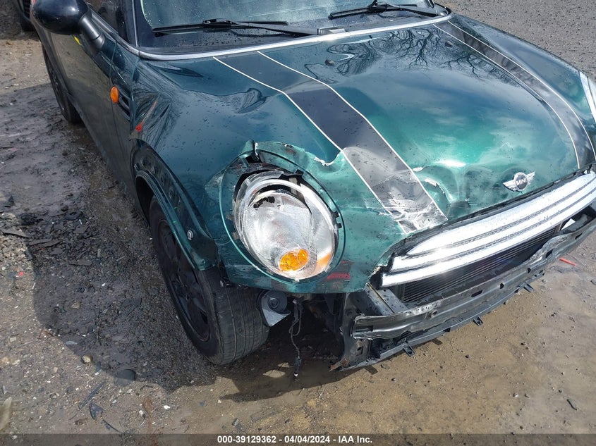 2012 MINI COOPER VIN: WMWSU3C52CT367259