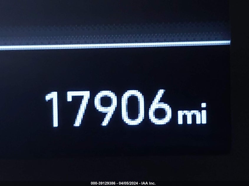 2022 HYUNDAI VENUE LIMITED - KMHRC8A32NU191289