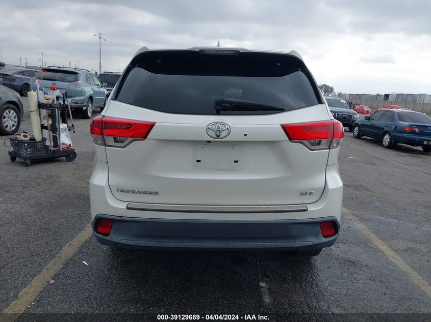 2018 TOYOTA HIGHLANDER SE/XLE - 5TDKZRFH6JS549734