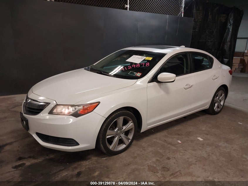 2014 Acura Ilx 2.0L VIN: 19VDE1F3XEE014389 Lot: 39129878