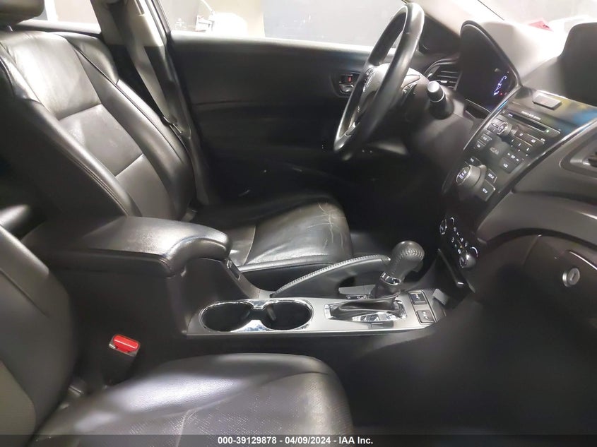 2014 Acura Ilx 2.0L VIN: 19VDE1F3XEE014389 Lot: 39129878