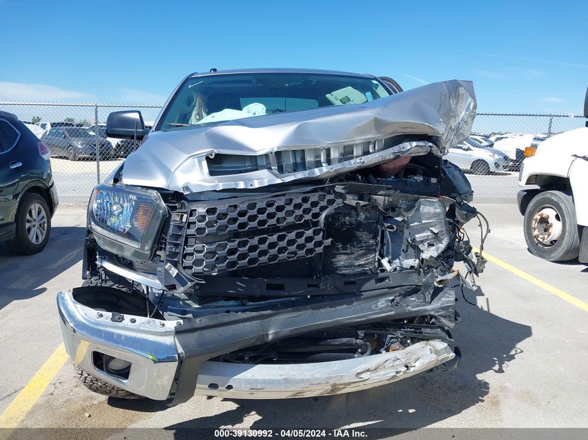 VIN 5TFEM5F15JX128153 2018 TOYOTA TUNDRA CREWMAX SR5