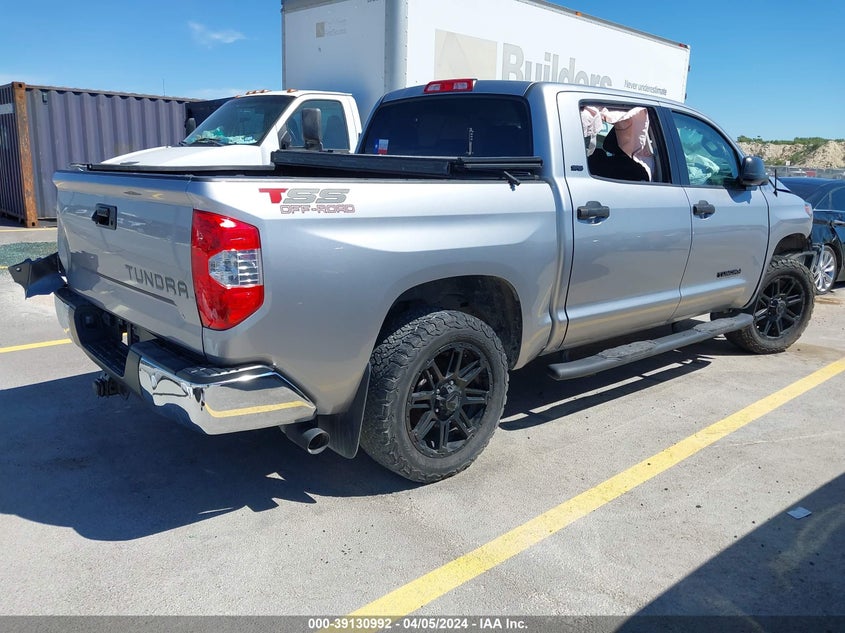 VIN 5TFEM5F15JX128153 2018 TOYOTA TUNDRA CREWMAX SR5