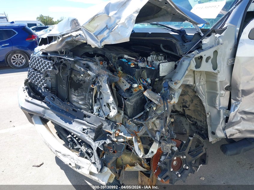 VIN 5TFEM5F15JX128153 2018 TOYOTA TUNDRA CREWMAX SR5