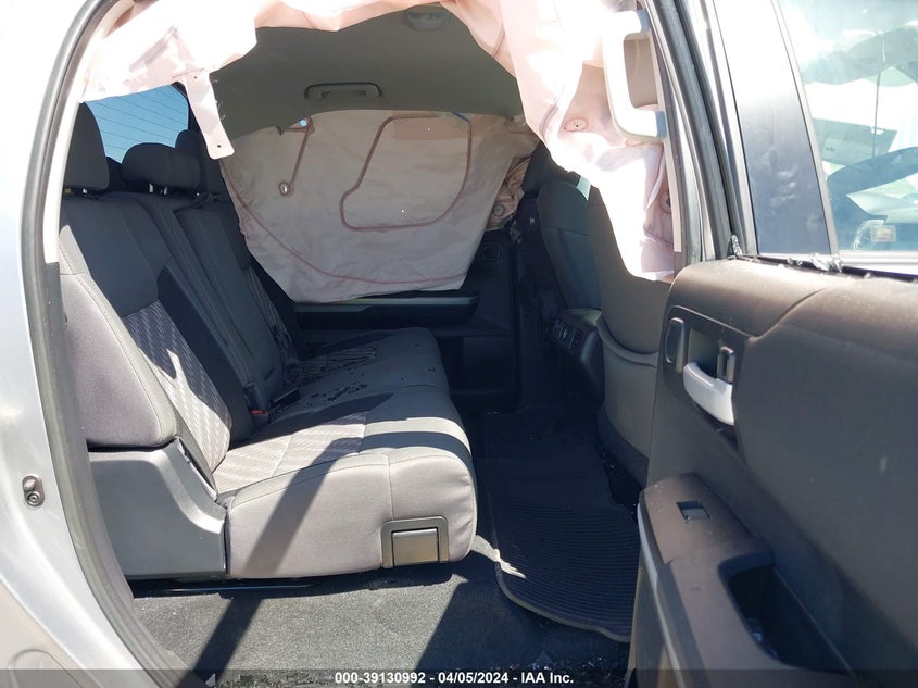VIN 5TFEM5F15JX128153 2018 TOYOTA TUNDRA CREWMAX SR5