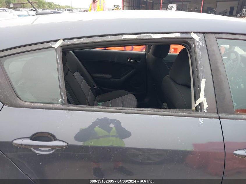 2016 KIA FORTE LX - KNAFK5A89G5630020