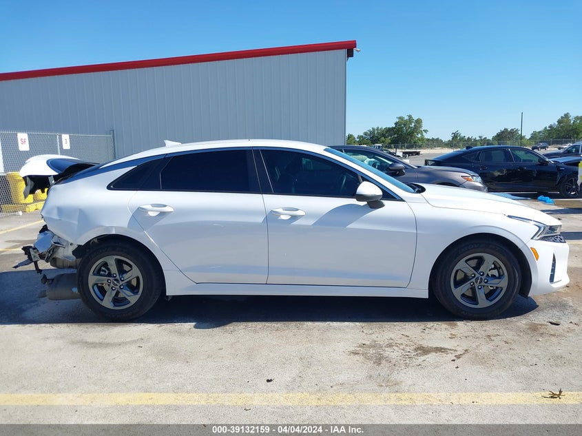 2022 KIA K5 LX - 5XXG24J2XNG108583