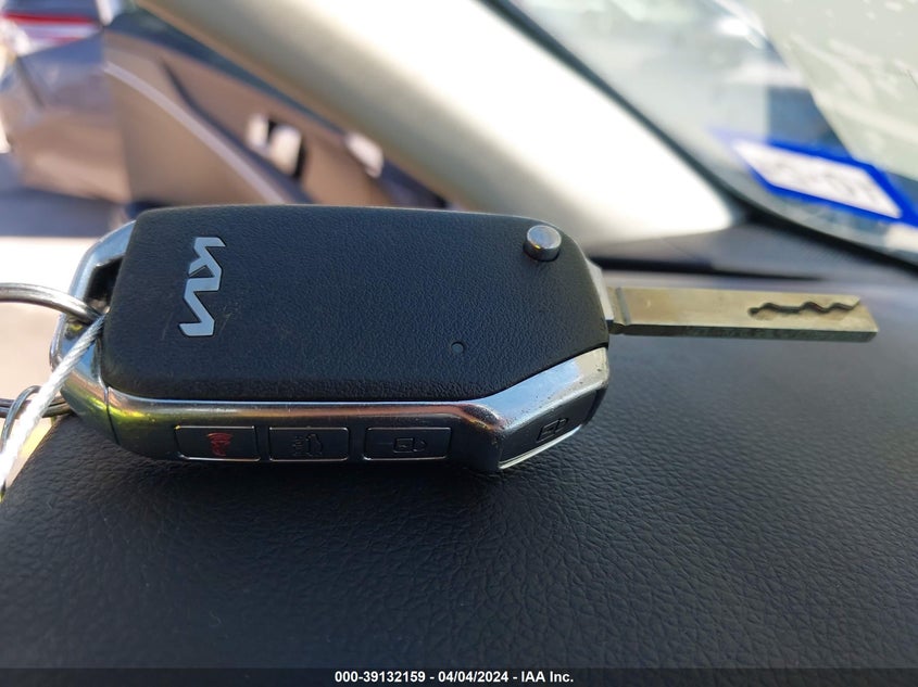 2022 KIA K5 LX - 5XXG24J2XNG108583