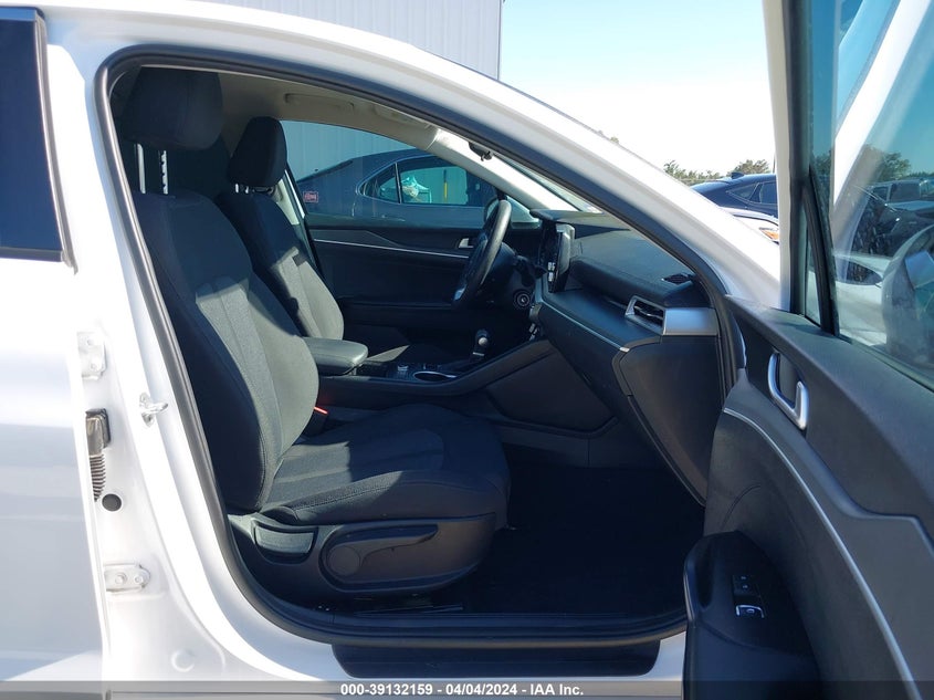 2022 KIA K5 LX - 5XXG24J2XNG108583