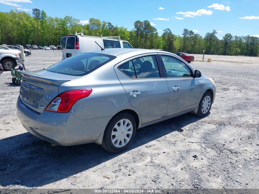 2014 NISSAN VERSA 1.6 SV - 3N1CN7APFEL822912