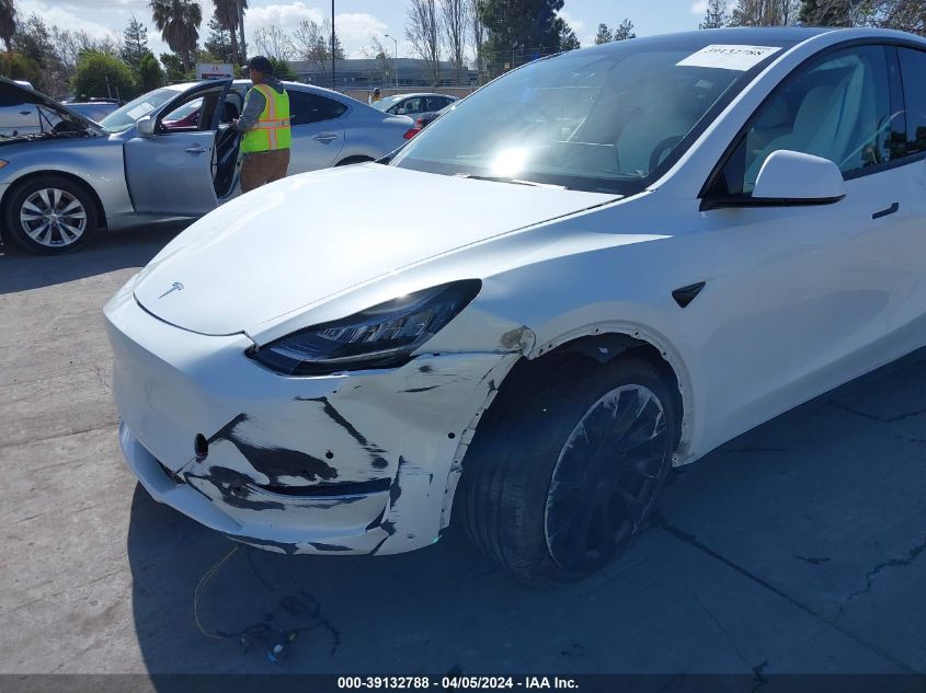 2021 Tesla Model Y Long Range Dual Motor All-Wheel Drive VIN: 5YJYGDEE1MF095766 Lot: 39132788