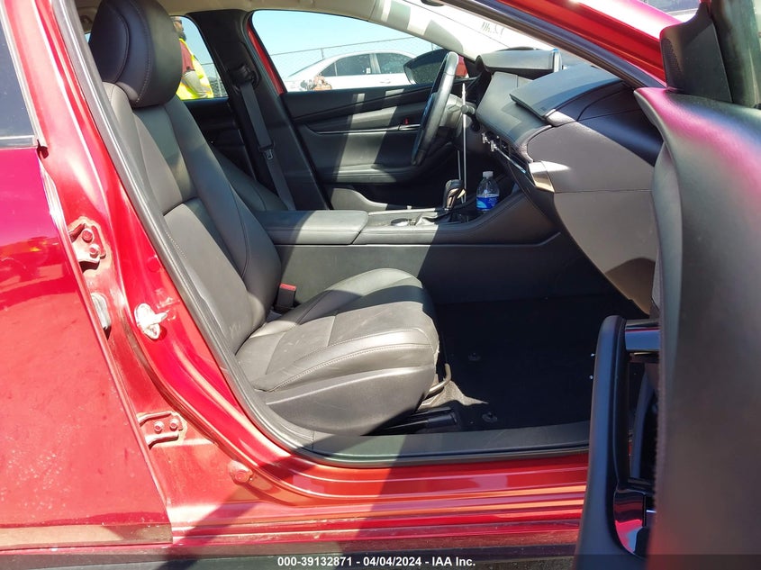 2019 MAZDA MAZDA3 PREFERRED PACKAGE - 3MZBPADL1KM108994
