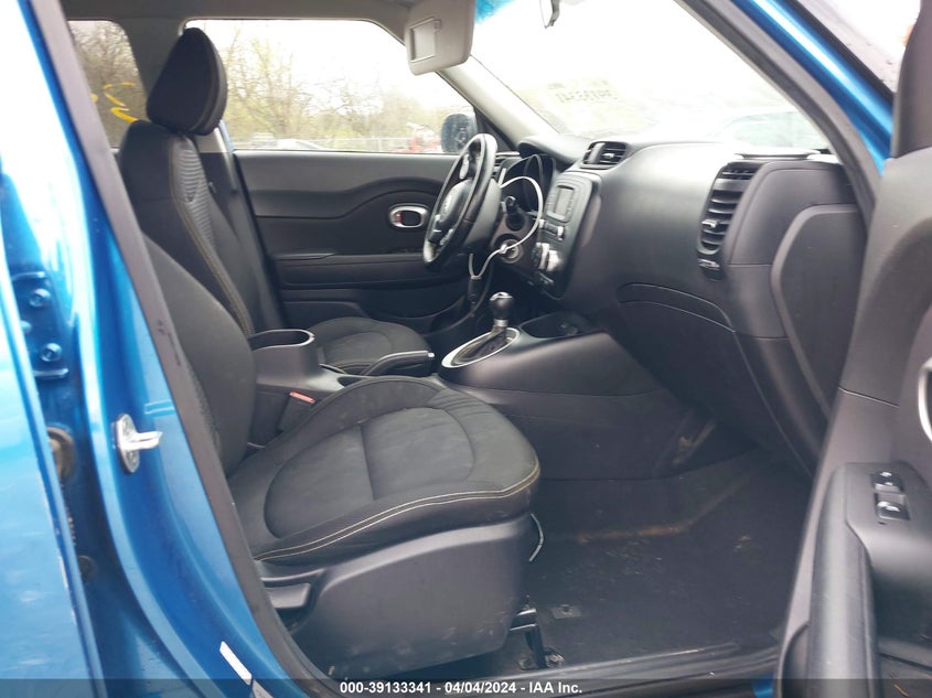 2016 KIA SOUL + - KNDJP3A57G7375185