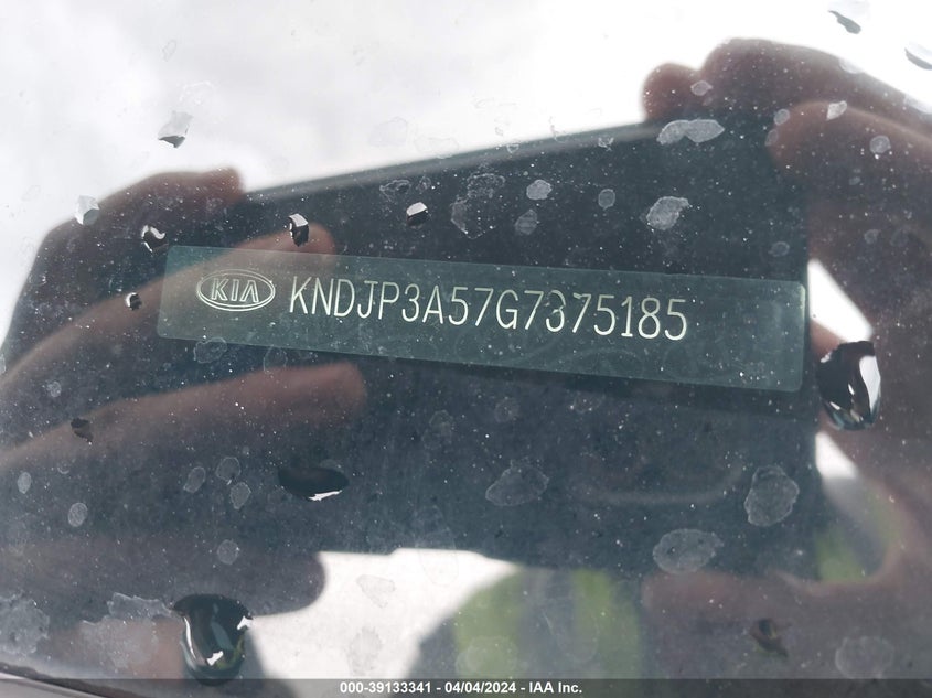 2016 KIA SOUL + - KNDJP3A57G7375185