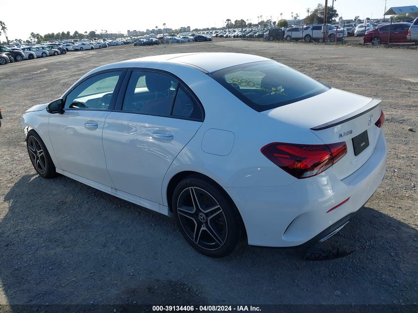 2022 Mercedes-Benz A 220 VIN: W1K3G4EB1NJ341506 Lot: 39134406