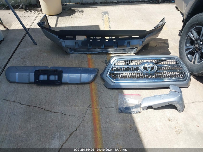 2017 TOYOTA TACOMA TRD SPORT - 5TFAZ5CN9HX035329