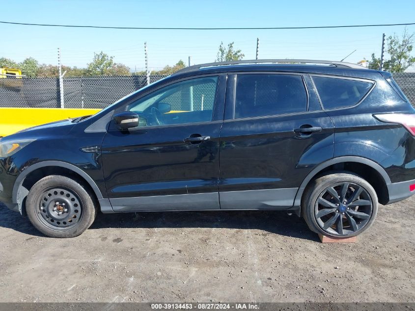 2017 Ford Escape Titanium VIN: 1FMCU0J95HUB30015 Lot: 39134453