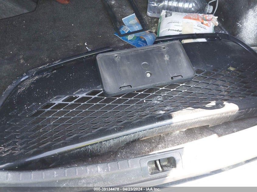 2018 TOYOTA COROLLA L/LE/XLE/SE/XSE - 5YFBURHE8JP792634