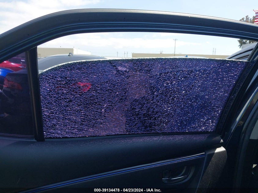 2018 TOYOTA COROLLA L/LE/XLE/SE/XSE - 5YFBURHE8JP792634