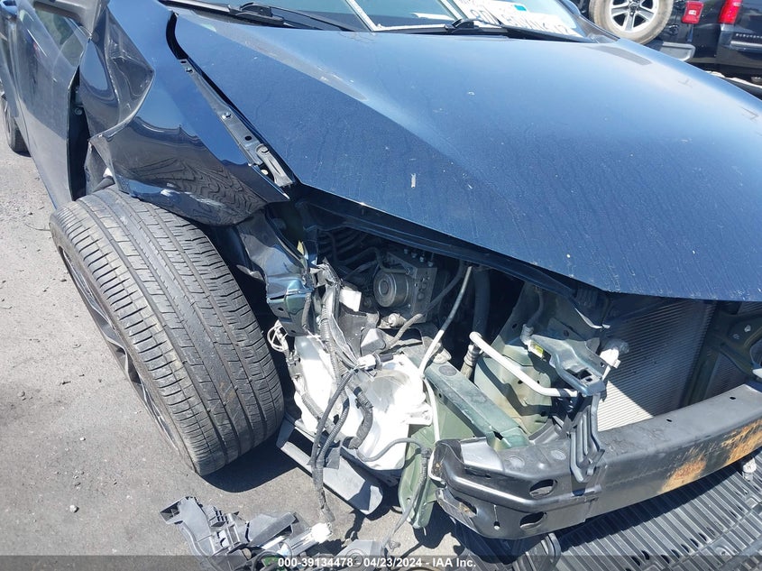 2018 TOYOTA COROLLA L/LE/XLE/SE/XSE - 5YFBURHE8JP792634