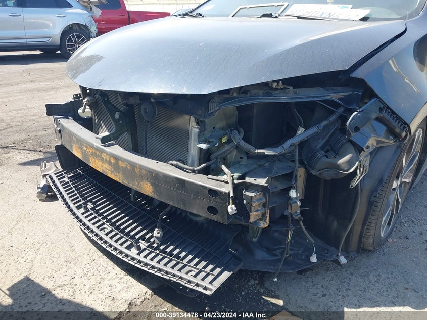 2018 TOYOTA COROLLA L/LE/XLE/SE/XSE - 5YFBURHE8JP792634