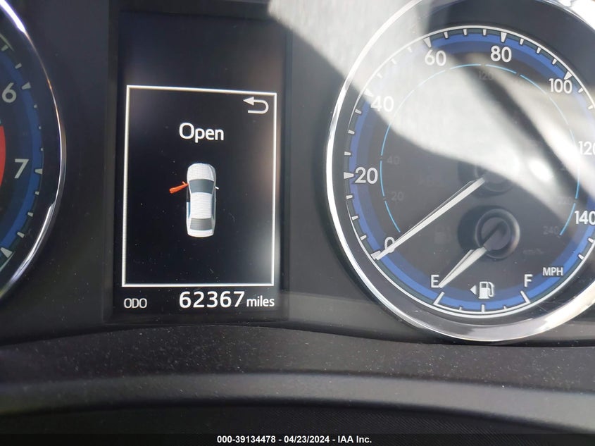 2018 TOYOTA COROLLA L/LE/XLE/SE/XSE - 5YFBURHE8JP792634