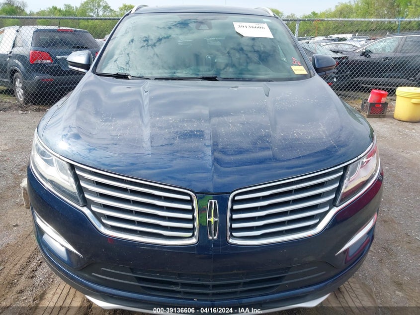 2017 LINCOLN MKC RESERVE - 5LMCJ3D95HUL24241