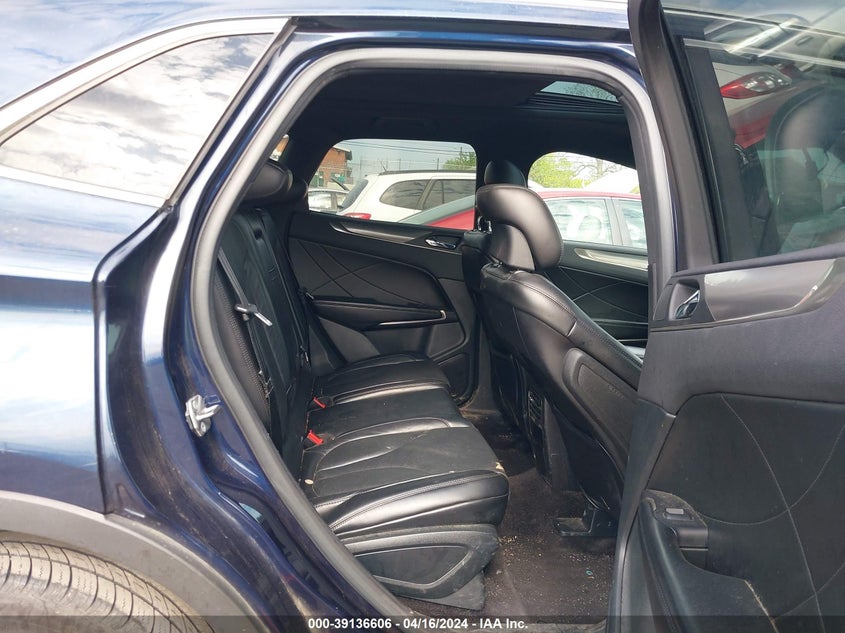 2017 LINCOLN MKC RESERVE - 5LMCJ3D95HUL24241