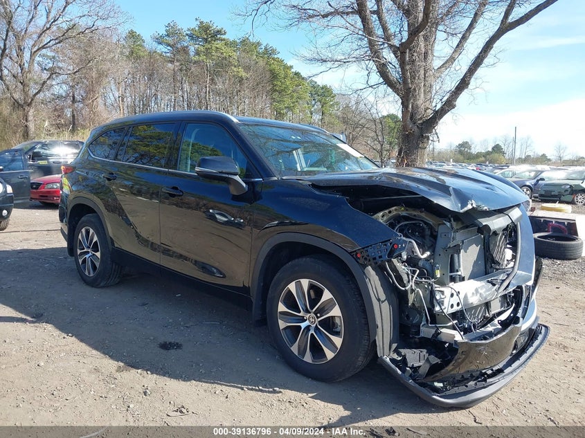 2022 TOYOTA HIGHLANDER VIN: 5TDGZRBHXNS224103