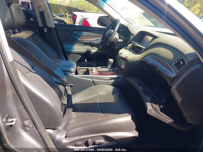 2017 Infiniti Q70L 3.7X VIN: JN1BY1PR4HM210457 Lot: 39137095