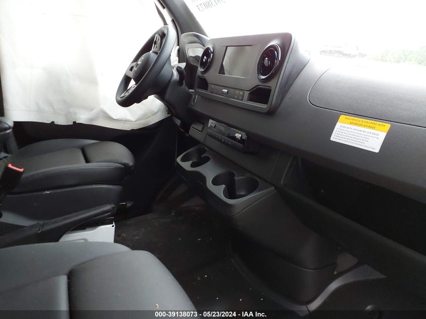 2023 Mercedes-Benz Sprinter 2500 High Roof 4-Cyl Gas VIN: W1Y40DHY8TT156224 Lot: 39138073