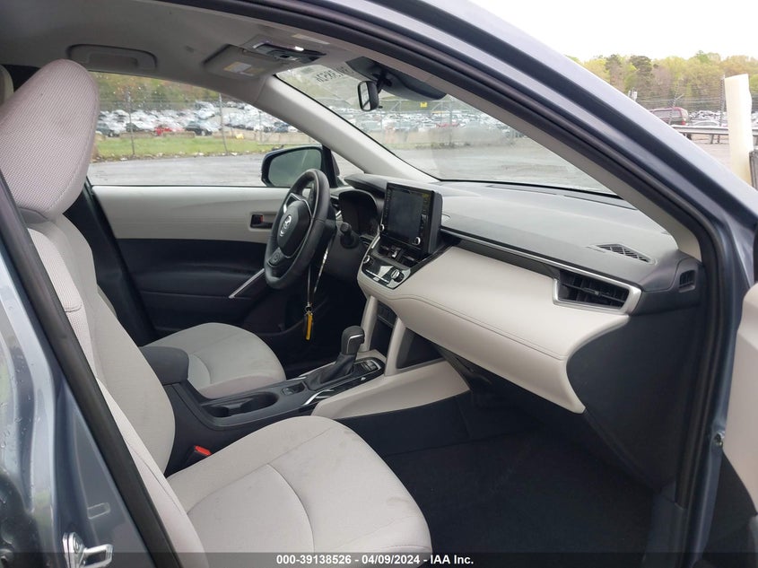 2022 Toyota Corolla Cross Le VIN: 7MUCAAAG1NV013796 Lot: 39138526