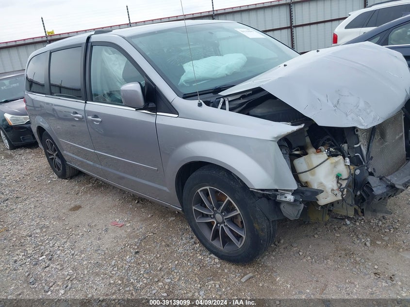 2C4RDGCG7HR827637 2017 Dodge Grand Caravan Sxt